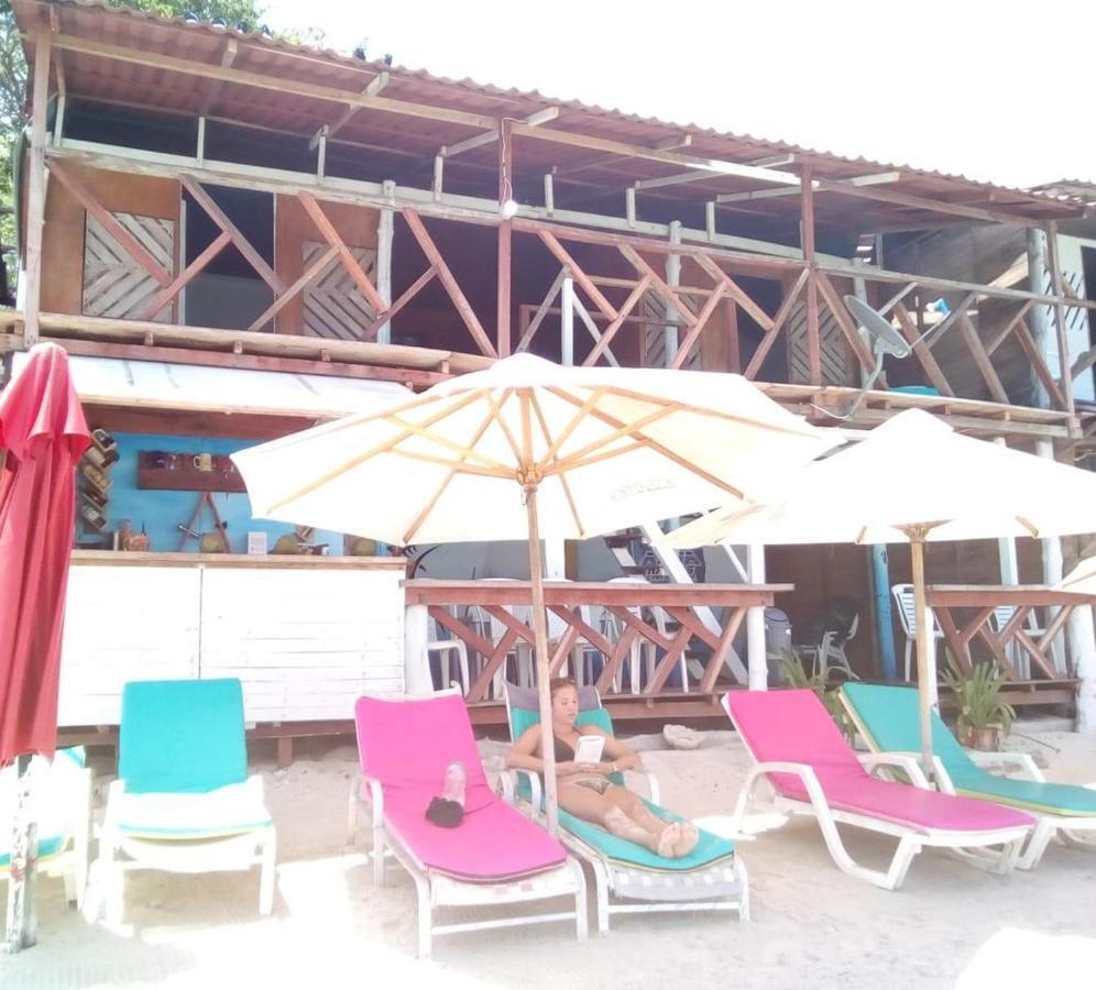 Отель Cabanas Black And White Картахена Экстерьер фото
